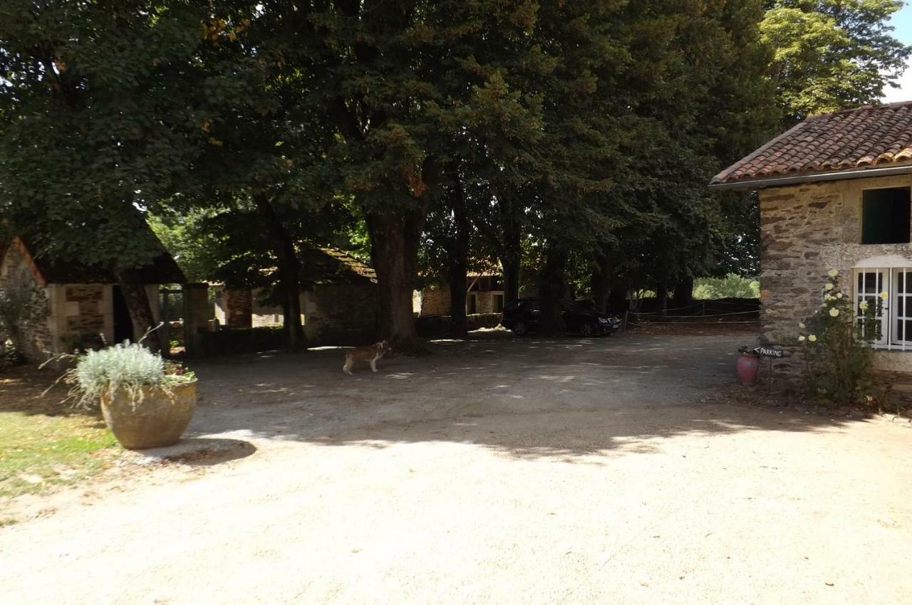 Domaine De Lalat - B&B With En-Suite Bathrooms All Rooms With Garden Views Montembœuf エクステリア 写真
